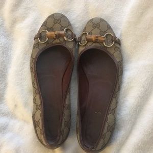 Gucci flats
